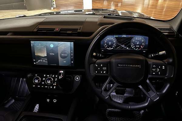 2021 Land Rover Defender 90 P400 X L663