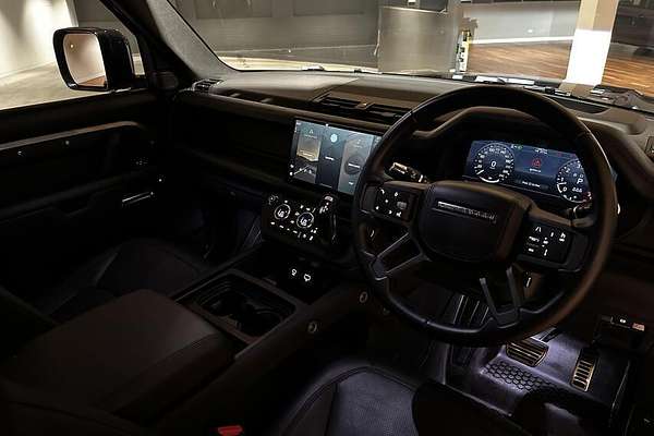 2021 Land Rover Defender 90 P400 X L663