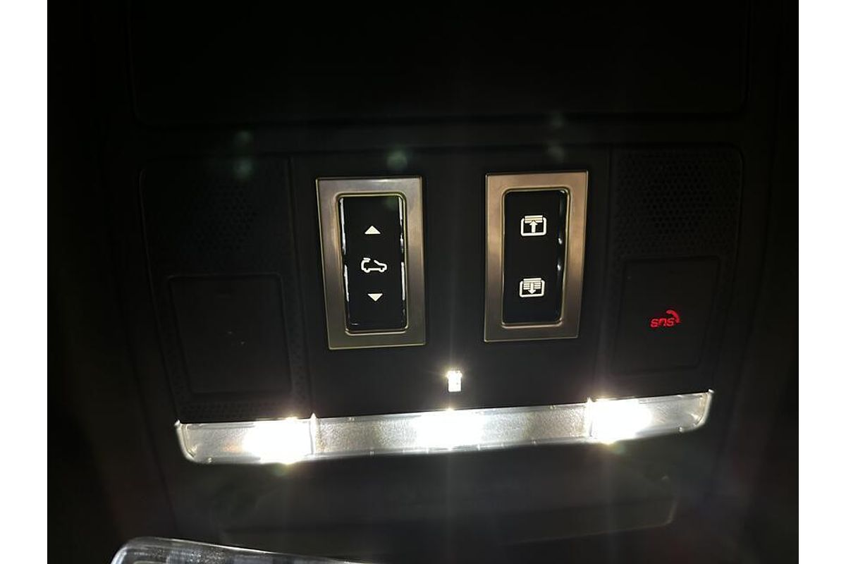 2021 Land Rover Defender 90 P400 X L663