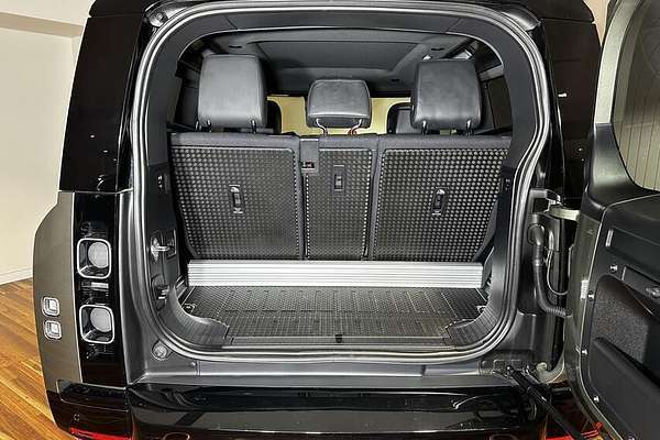 2021 Land Rover Defender 90 P400 X L663