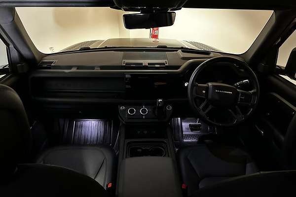 2021 Land Rover Defender 90 P400 X L663