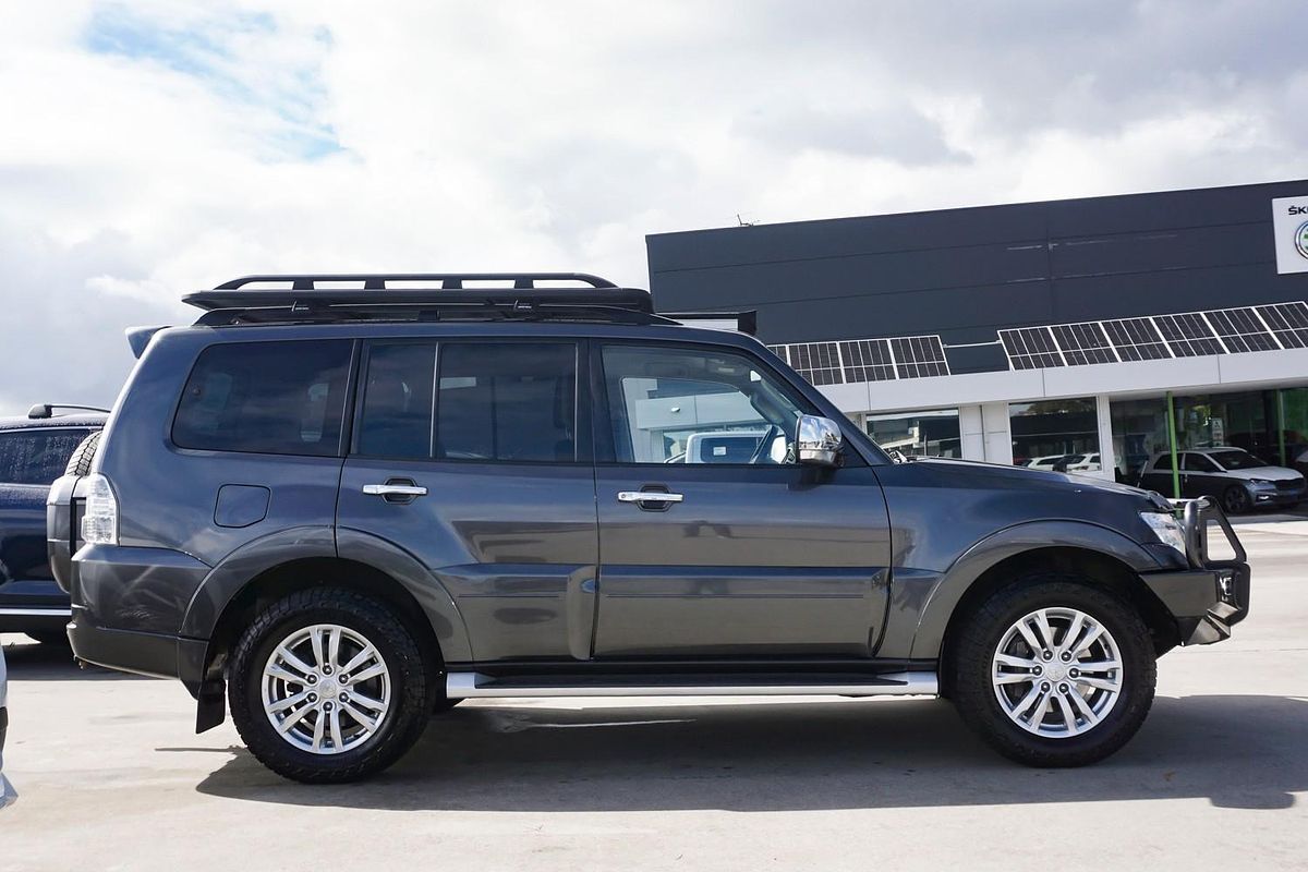 2017 Mitsubishi Pajero GLS NX