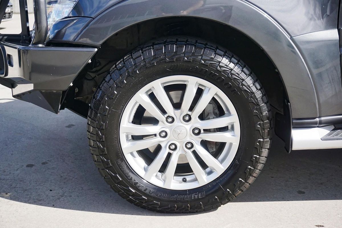 2017 Mitsubishi Pajero GLS NX