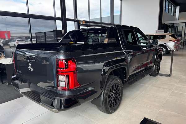 2024 Mitsubishi Triton GSR MV 4X4