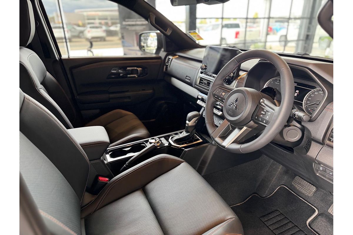 2024 Mitsubishi Triton GSR MV 4X4