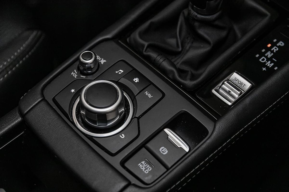 2023 Mazda CX-3 sTouring DK