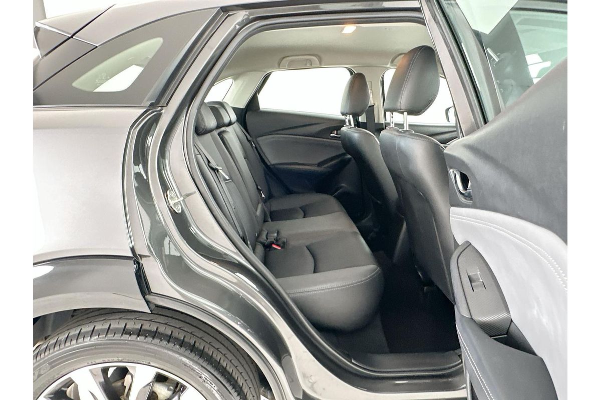 2022 Mazda CX-3 sTouring DK