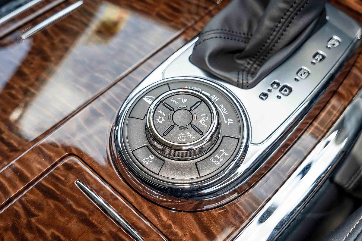 2024 Nissan Patrol Ti-L Y62