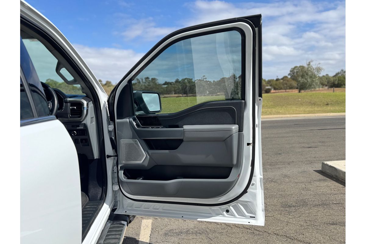 2023 Ford F-150 Lariat 4X4 LWB