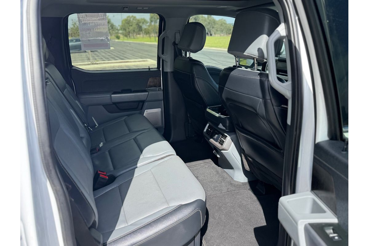 2023 Ford F-150 Lariat 4X4 LWB