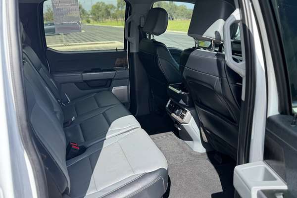 2023 Ford F-150 Lariat 4X4 LWB