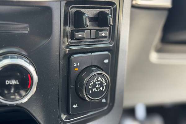 2023 Ford F-150 Lariat 4X4 LWB