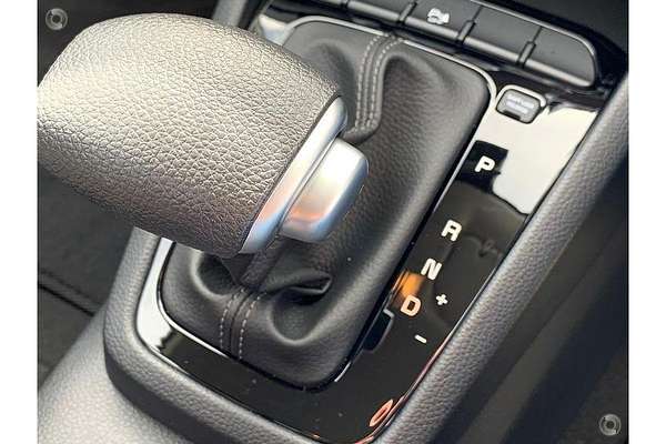 2024 Kia Stonic S YB