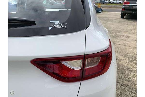 2024 Kia Stonic S YB