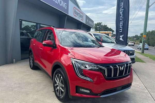 2025 Mahindra XUV700 AX7L