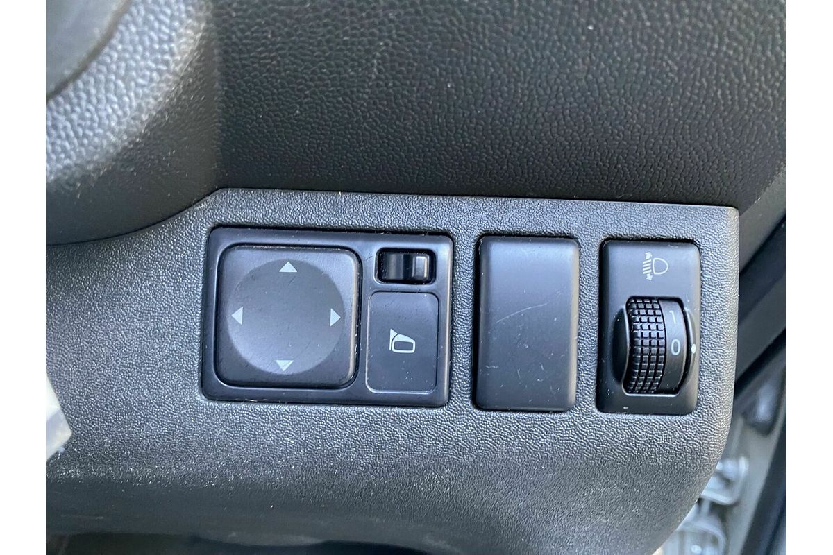 2013 Nissan Navara ST D40 Series 6 4X4