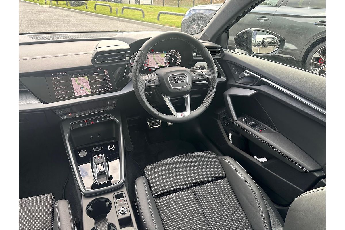 2025 Audi A3 35 TFSI S line GY