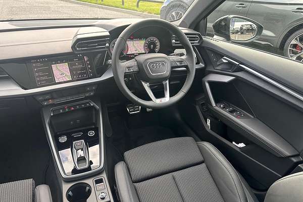 2025 Audi A3 35 TFSI S line GY