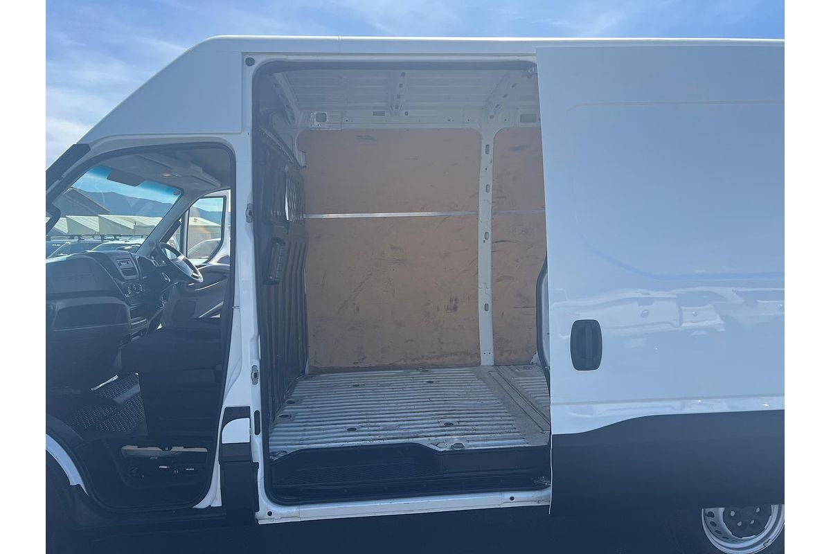 2017 Iveco Daily 35S13