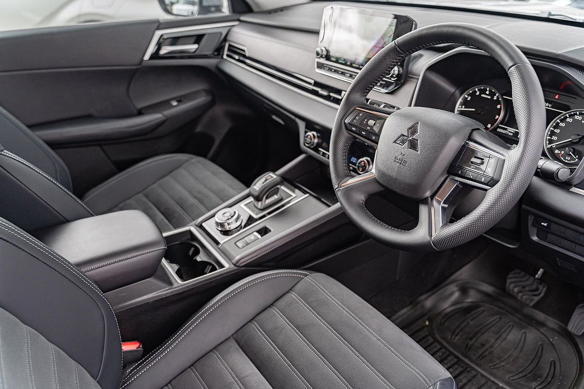 2023 Mitsubishi Outlander Aspire ZM