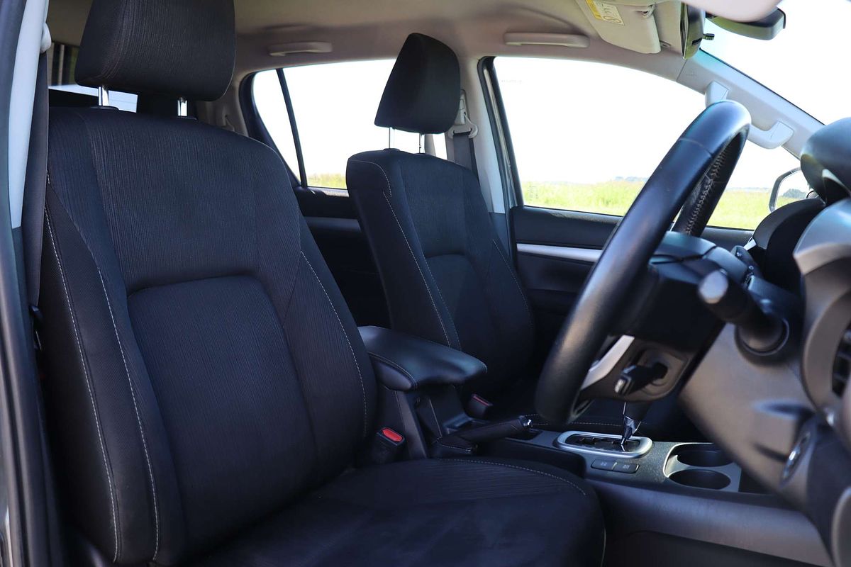 2019 Toyota Hilux SR5 GUN126R 4X4