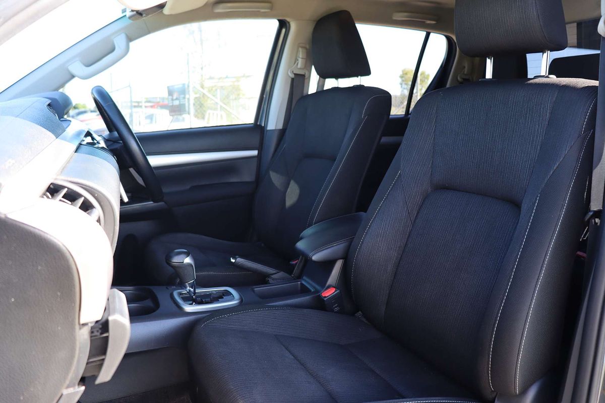 2019 Toyota Hilux SR5 GUN126R 4X4