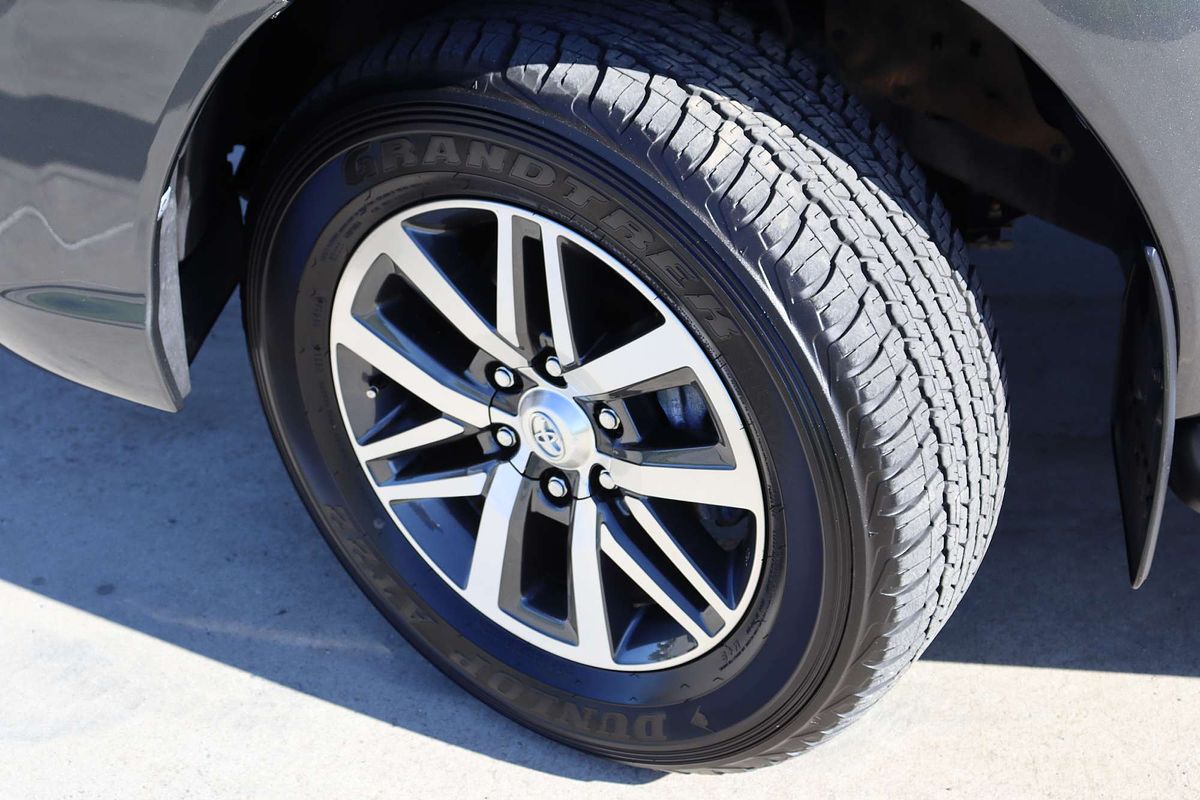 2019 Toyota Hilux SR5 GUN126R 4X4