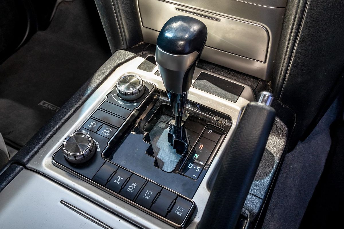 2016 Toyota Landcruiser GXL VDJ200R