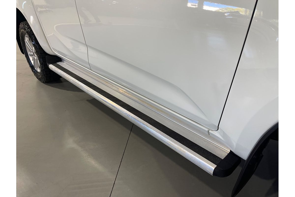2021 Isuzu D-MAX LS-M  4X4