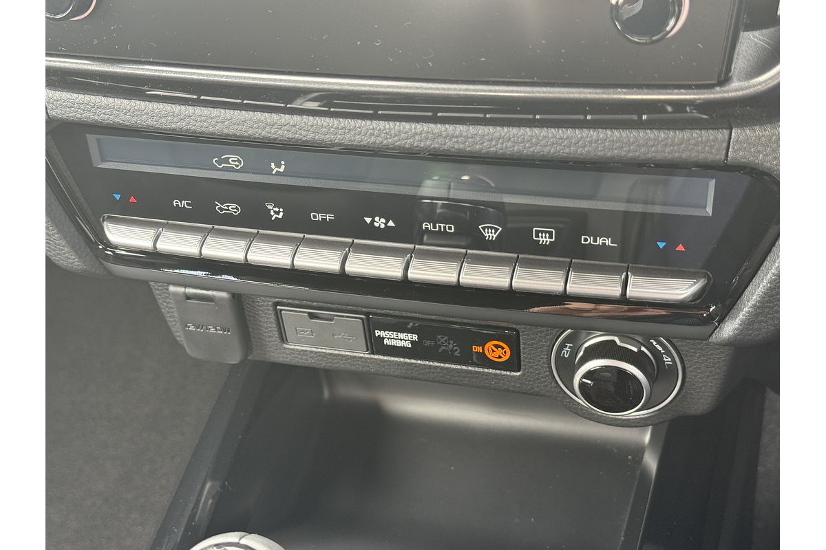 2025 Isuzu D-MAX BLADE 4X4