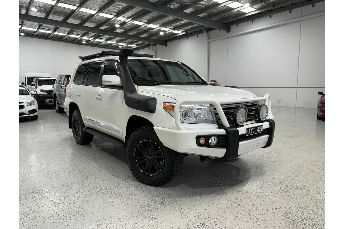 2014 Toyota Landcruiser Sahara VDJ200R