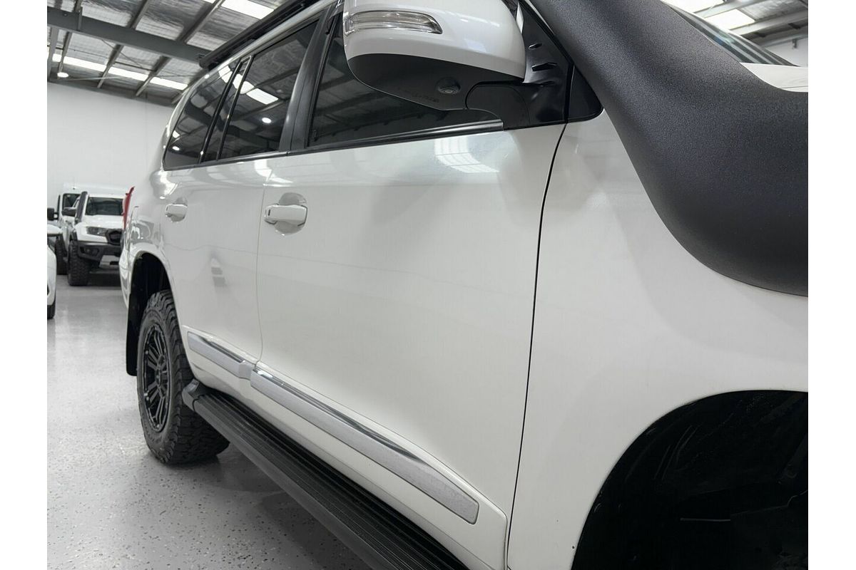 2014 Toyota Landcruiser Sahara VDJ200R