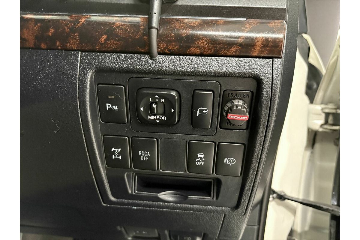2014 Toyota Landcruiser Sahara VDJ200R