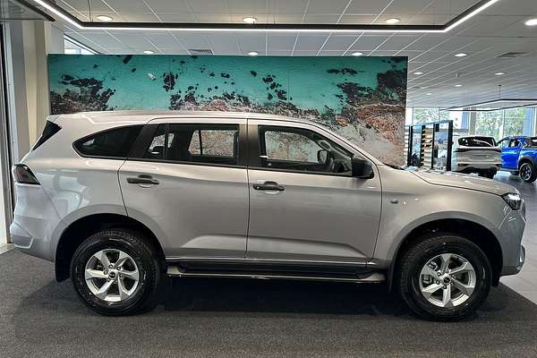 2025 Isuzu MU-X LS-M