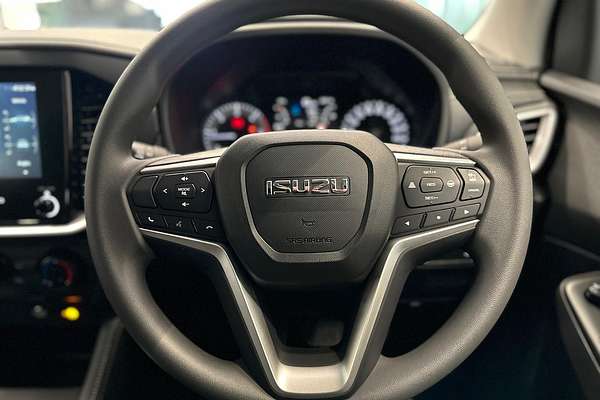 2025 Isuzu MU-X LS-M