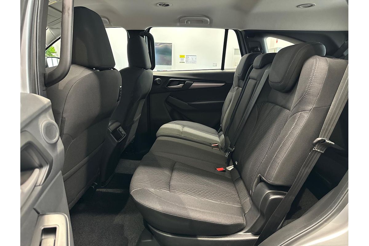 2025 Isuzu MU-X LS-M