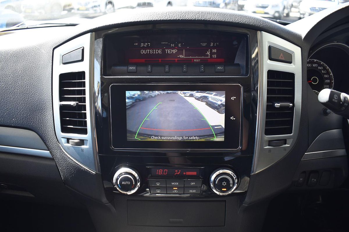 2019 Mitsubishi Pajero GLS NX