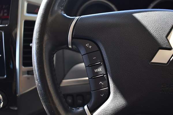 2019 Mitsubishi Pajero GLS NX