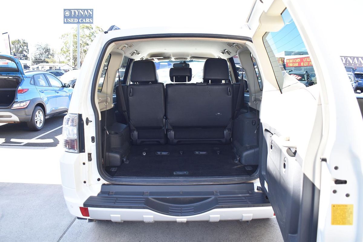 2019 Mitsubishi Pajero GLS NX