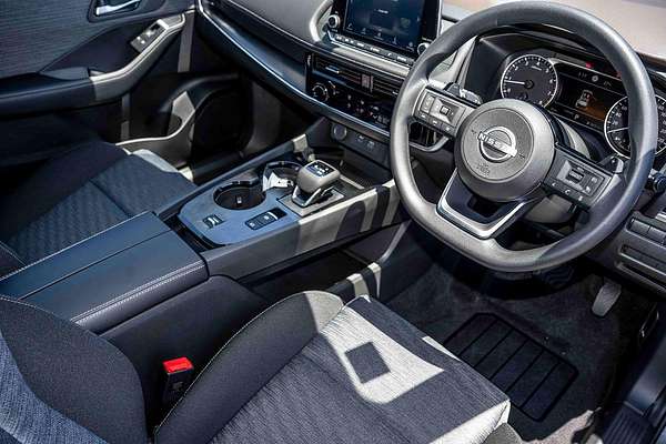 2024 Nissan X-TRAIL ST T33