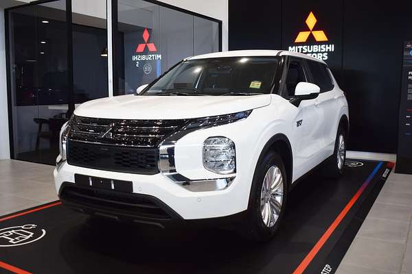 2024 Mitsubishi Outlander PHEV ES ZM