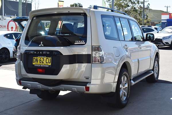 2021 Mitsubishi Pajero GLX NX