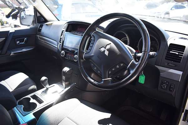 2021 Mitsubishi Pajero GLX NX