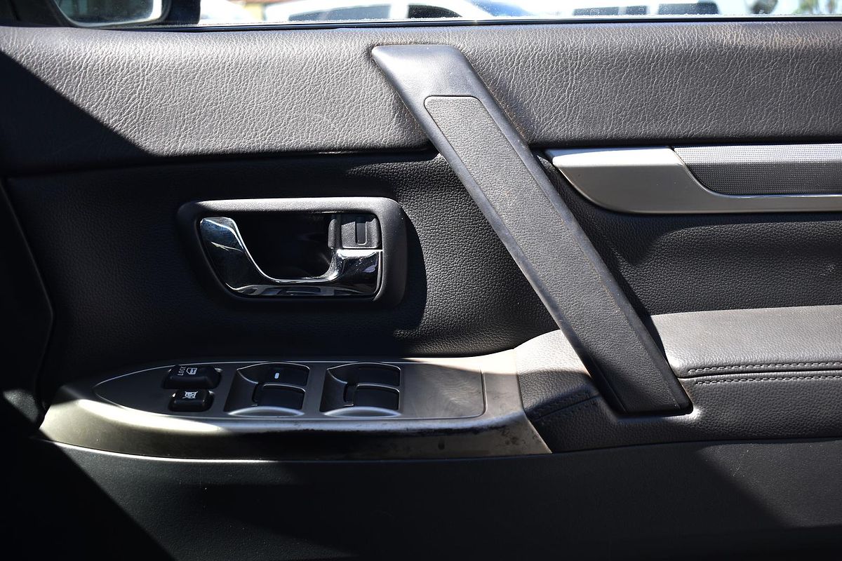 2021 Mitsubishi Pajero GLX NX