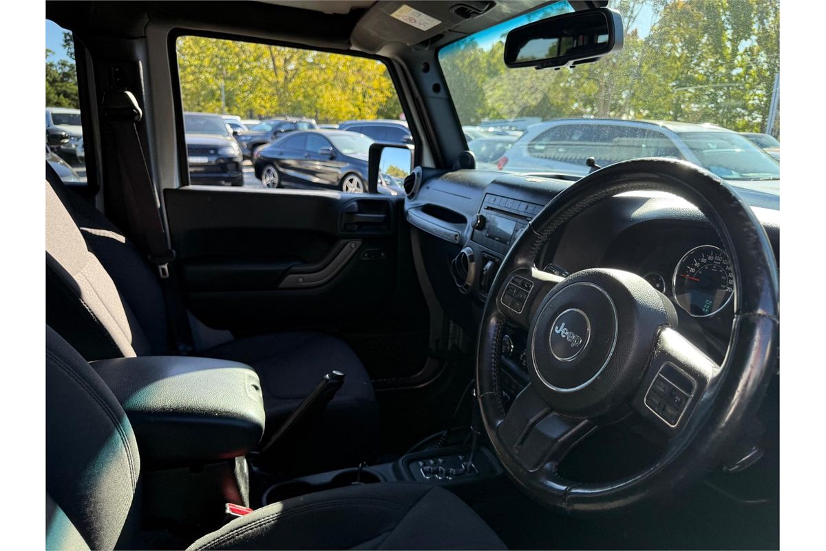 2014 Jeep Wrangler Unlimited Sport JK