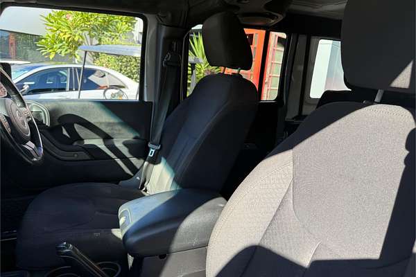 2014 Jeep Wrangler Unlimited Sport JK