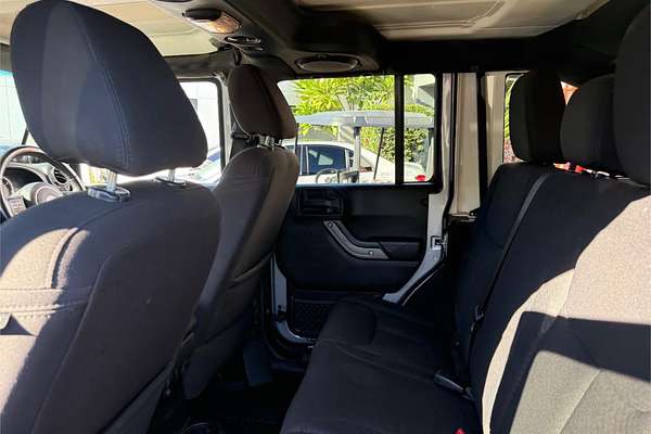 2014 Jeep Wrangler Unlimited Sport JK