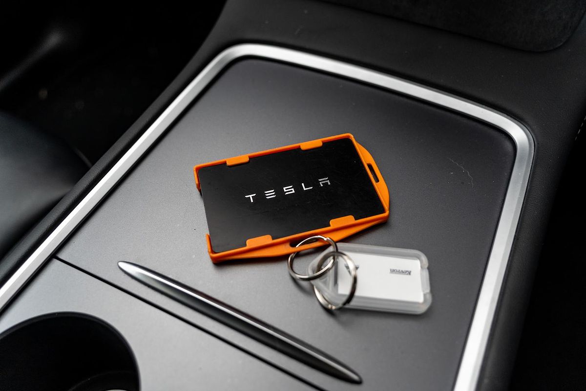 2023 Tesla Model Y Rear-Wheel Drive