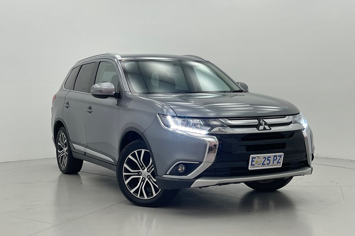 2016 MITSUBISHI OUTLANDER LS (4x4)  4D WAGON 4CYL 