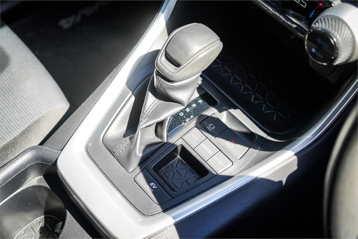 2020 Toyota RAV4 GX AXAH52R